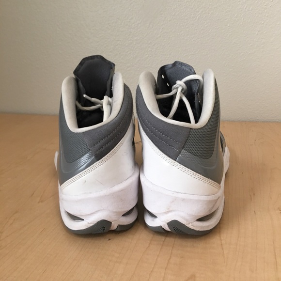 Jordan Play In These 2 Grey Shoes - Picture 3 of 5